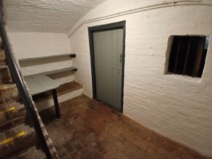 Photo 15- click for photo gallery